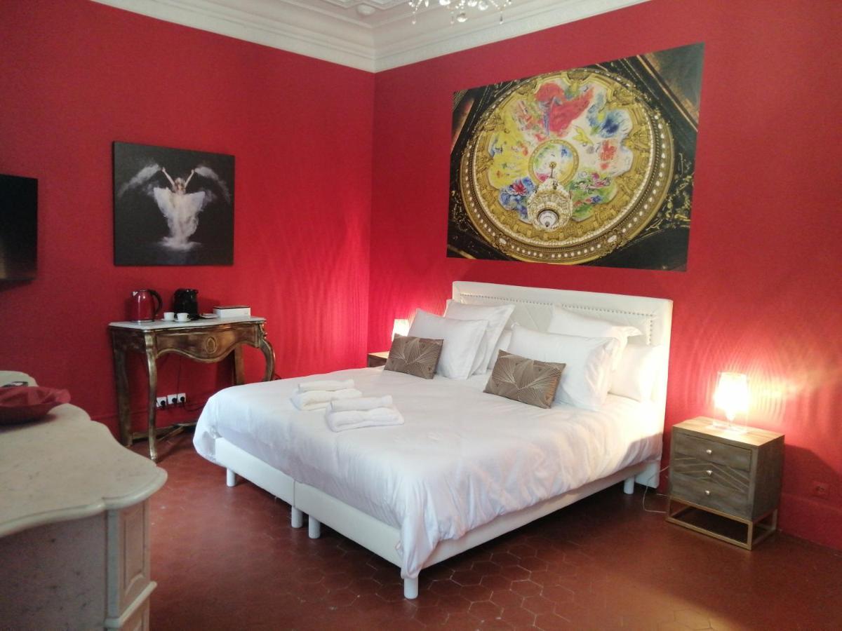 Bed and Breakfast Les Jardins De La Fontaine Алес Экстерьер фото